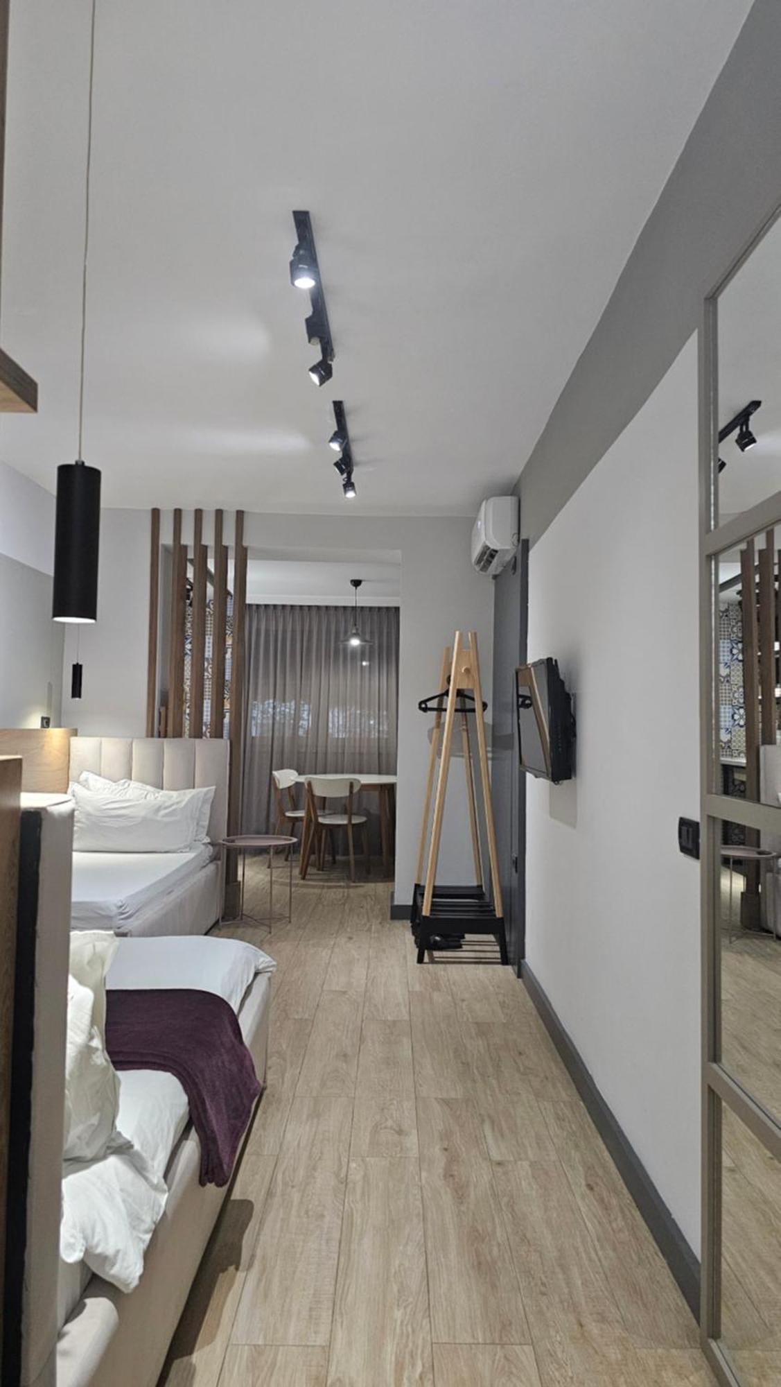 Tam Serviced Studio Apartments Next To Blloku Tirana Exterior photo
